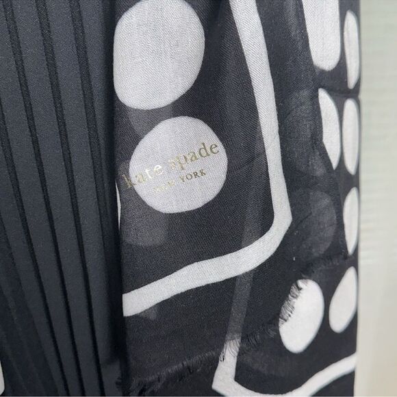 kate spade Black White Art Large Dot Oblong Fringe Hem Scarf - Picture 10 of 12
